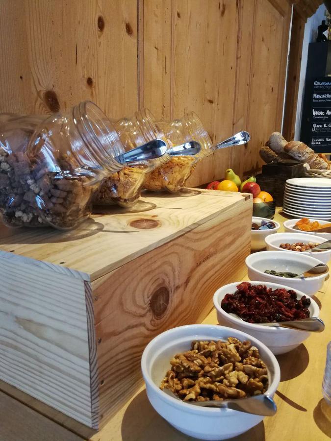 Hotel Restaurant Chesa Flims Eksteriør bilde